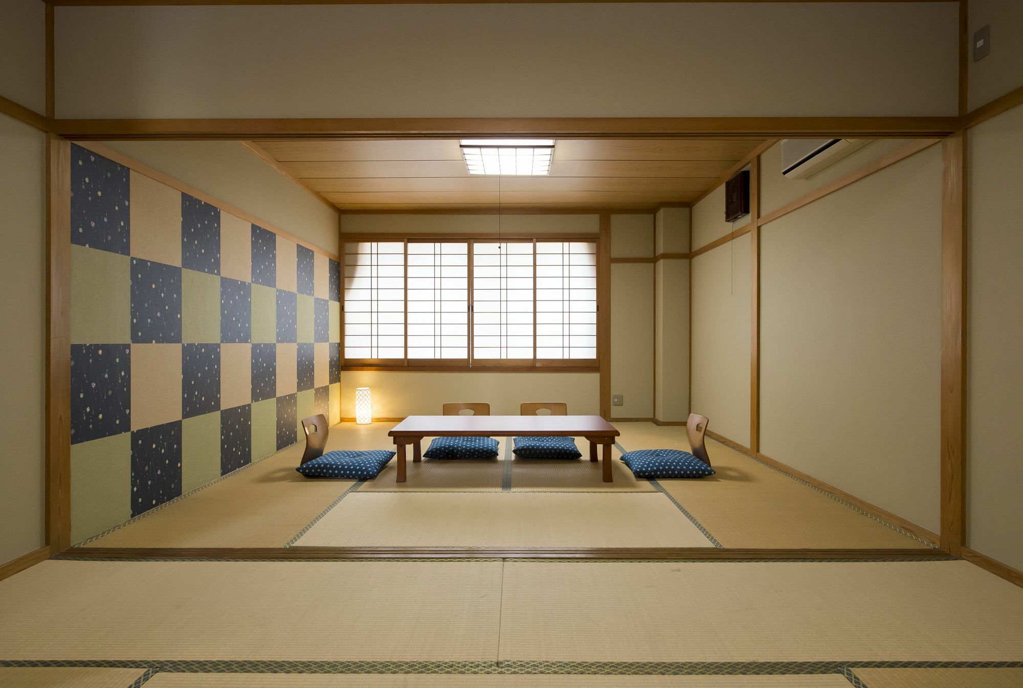 Green House Hiroshima Extérieur photo